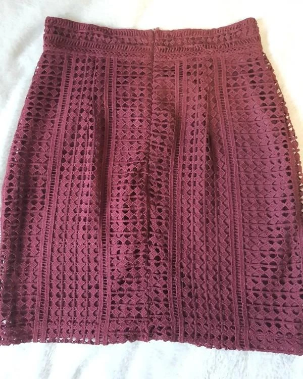 Falda corta de encaje burdeos 34 - XS – photo 5